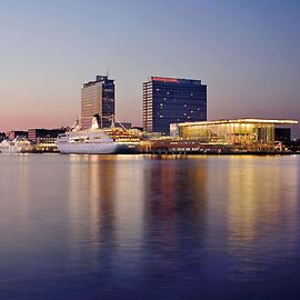 Mövenpick Hotel Amsterdam City Centre