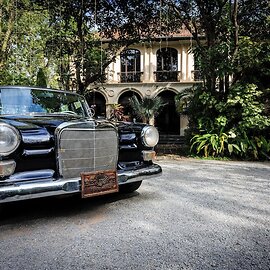 Heritage Suites Hotel