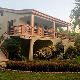 Tri Casa De Suenos Bed & Breakfast