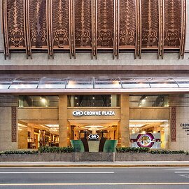 Crowne Plaza Shanghai Nanjing Road by IHG