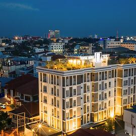 S2 Modern Boutique Hotel