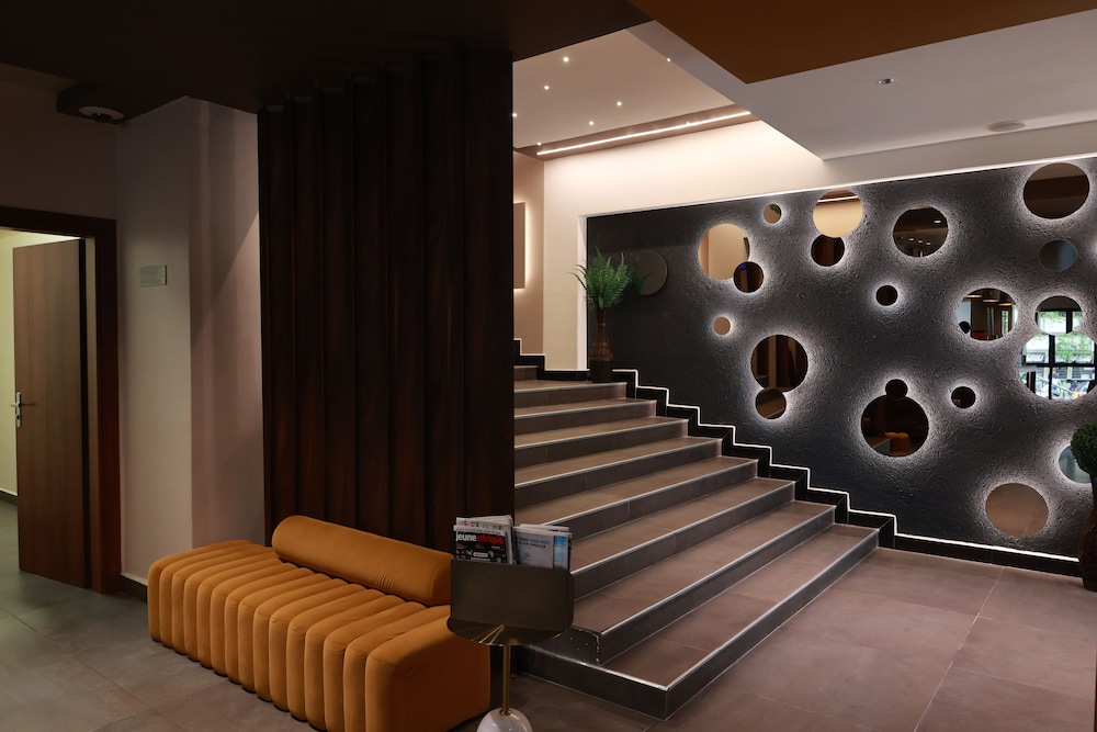 Hotel La Falaise Bonapriso
