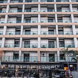 Maroko Bayshore Suites