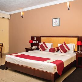 Bridgeview Hotel & Conference Centre