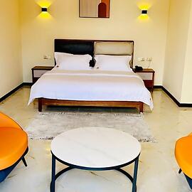 Colony Club Resort & Casino (The old Palm Spring Resort)