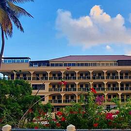 Myah\'s Luxury Suites Hotel