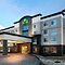 La Quinta Inn & Suites by Wyndham Omaha Airport Downtown