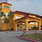 La Quinta Inn & Suites by Wyndham Pearland - Houston South
