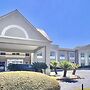 Red Roof Inn & Suites Albany, GA