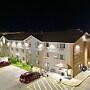 Quincy Inn and Suites