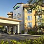 Holiday Inn Express Hotel & Suites Naples Downtown - 5th Ave, an IHG H