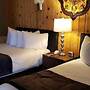 Lamplighter Cabins & Suites