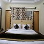 OYO 10416 Hotel Arts Executive