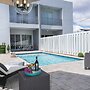 4BR Pool Townhome Duplex by Jos17