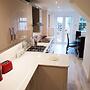 Beautiful 3-bed House in Guildford