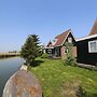 Romantic Holiday Home Directly on the Markermeer Lake With Waterfront 