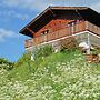 A Detached Chalet for 6 People With Views of Veysonnaz