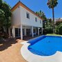 Stunning 2 bed Pool Apartment in Marbella