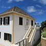 5-bed Villa for Families in Prazeres Free Parking