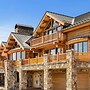 Campbell Peak Retreat by Exceptional Stays
