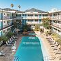 Marin Suites Hotel