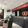 Schenectady Inn & Suites