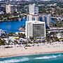 Courtyard by Marriott Fort Lauderdale Beach