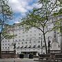 The Queens Hotel