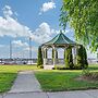 Clarion Hotel Conference Center on Lake Erie