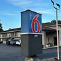 Motel 6 Macclenny, FL