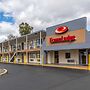 Econo Lodge North