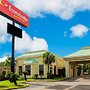 Econo Lodge Inn & Suites