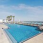 Holiday Inn Express & Suites Oceanfront by IHG