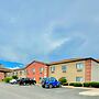 FairBridge Inn & Suites Batavia - Darien Amusement Park