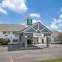 Quality Inn & Suites Stoughton - Madison South
