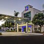 Motel 6 Gilroy, CA