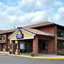 Days Inn by Wyndham Utica