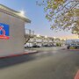 Motel 6 Hayward, CA – Silicon Valley Gateway