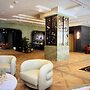 The Louie, A Davenport Hotel, Autograph Collection®