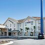 Comfort Inn & Suites Macon North I-75