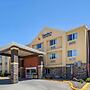 Comfort Inn & Suites Waterloo - Cedar Falls