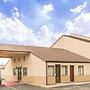Days Inn by Wyndham Hannibal