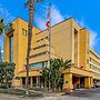La Quinta Inn & Suites by Wyndham Anaheim
