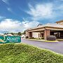 Quality Suites Hickory South