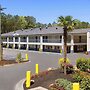 Days Inn by Wyndham Acworth