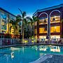 Holiday Inn Express & Suites Bradenton West, an IHG Hotel