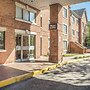 Comfort Suites London