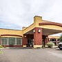 Clarion Hotel & Suites Hamden - New Haven