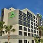 Holiday Inn Orlando East - UCF Area, an IHG Hotel