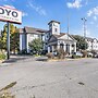 OYO Townhouse Oklahoma City Airport